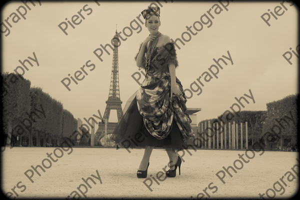 Paris 2013 048 
 Paris 2013 
 Keywords: Bucks Wedding photographer, Paris, Andrew Appleton training, Fashion