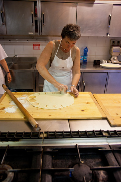 Italian Hols 019 
 Castel Rigone Cookery Course 
 Keywords: Hilder family holiday, Piers Photo.
