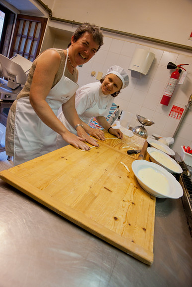 Italian Hols 002 
 Castel Rigone Cookery Course 
 Keywords: Hilder family holiday, Piers Photo.