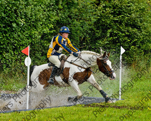 LSE Horse Trials 103 
 LSE Horse Trials 
 Keywords: London and South East Horse Trials, Piers Photo
