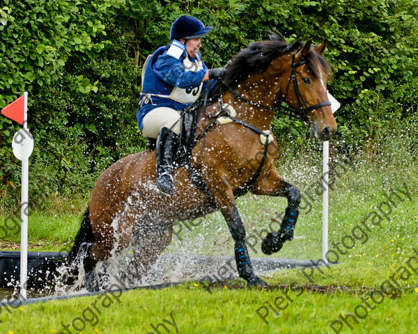 LSE Horse Trials 106 
 LSE Horse Trials 
 Keywords: London and South East Horse Trials, Piers Photo
