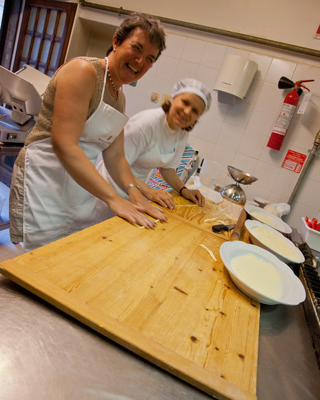 Italian Hols 001 
 Castel Rigone Cookery Course 
 Keywords: Hilder family holiday, Piers Photo.