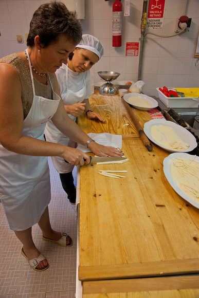 Italian Hols 005 
 Castel Rigone Cookery Course 
 Keywords: Hilder family holiday, Piers Photo.
